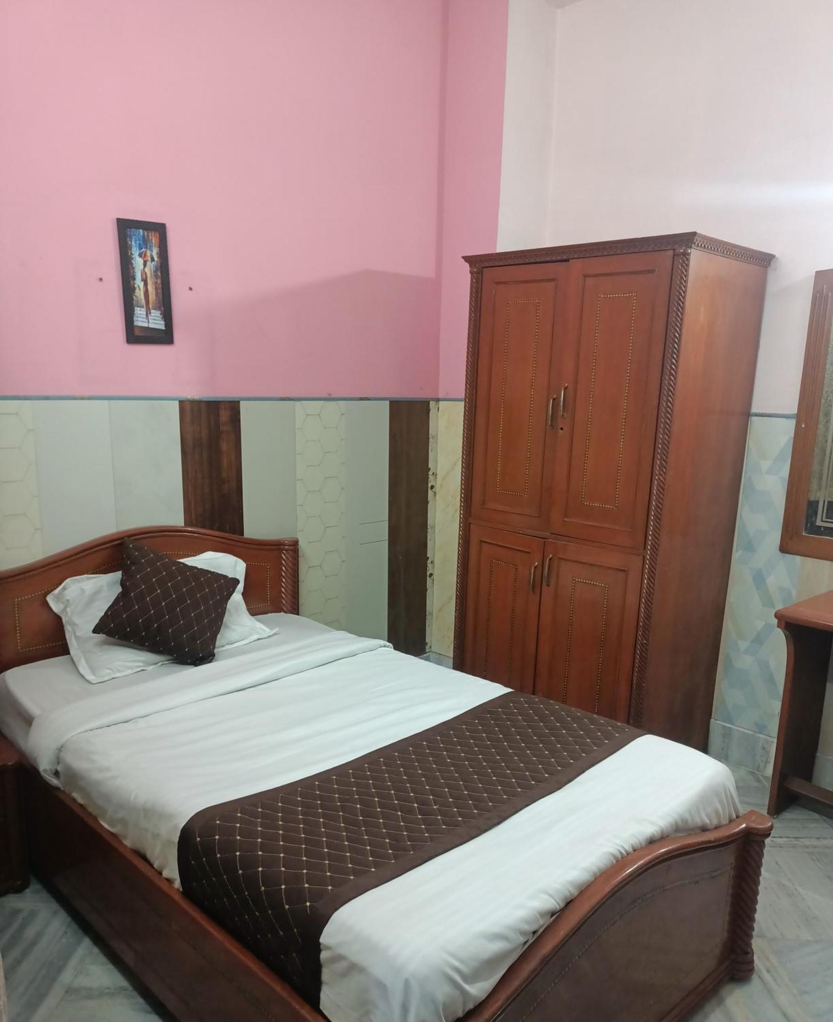 Hotel Riz Варанаси Экстерьер фото